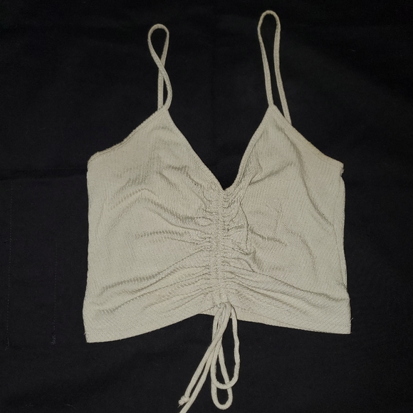 Liz & Sara Green scrunch tank crop top - Picture 1 of 2